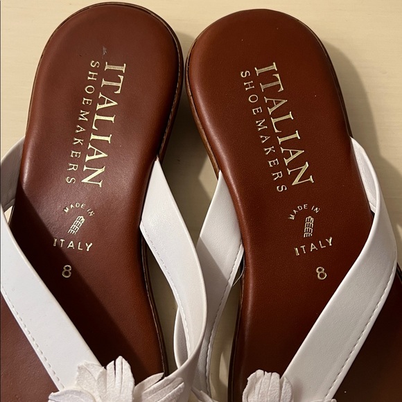 Italian Shoemakers Sandals - Picture 3 of 5